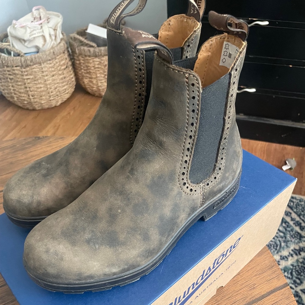 Blundstones boots, size 8.5